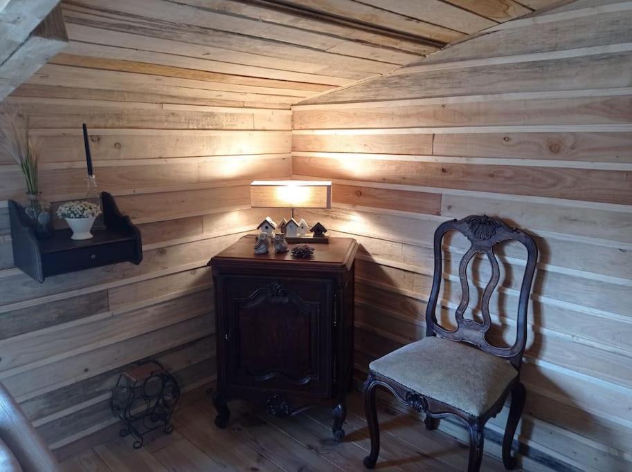 Le P'Tit Nid : Mini Loft Pour 2 A 4 Personnes Villa Tellin Buitenkant foto
